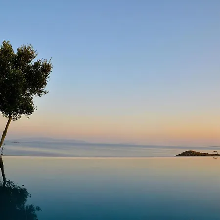 Mythology & Ξενοδοχείο Στελίδα