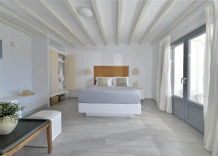 Mythology & מלון 5*