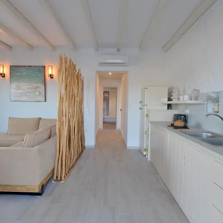 Mythology & Stelida (Naxos)