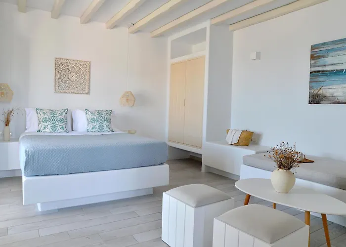 Hotel Mythology & Stelida (Naxos)