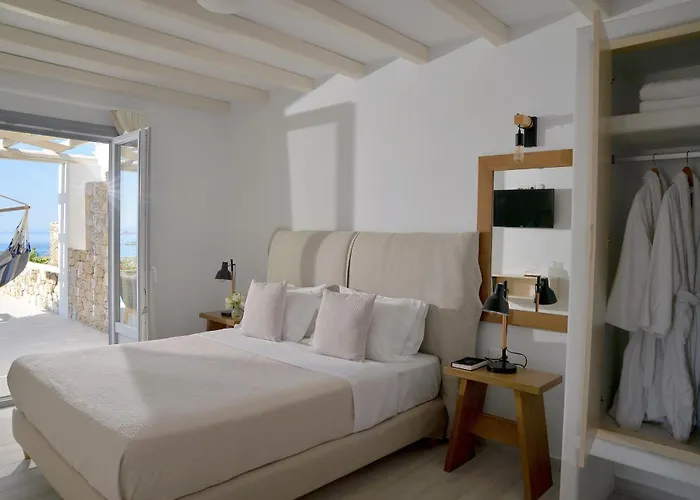 Hotel Mythology & Stelida (Naxos)