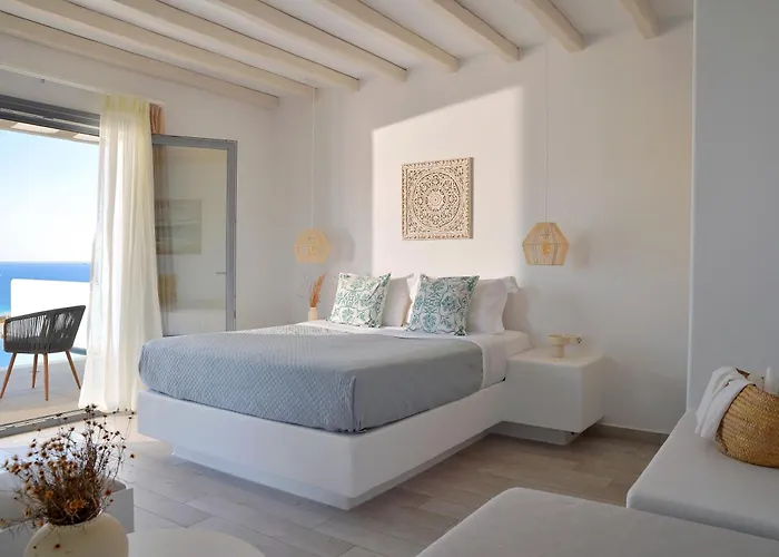 Mythology & Отель